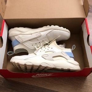 Nike Huarache Run Ultra sneakers